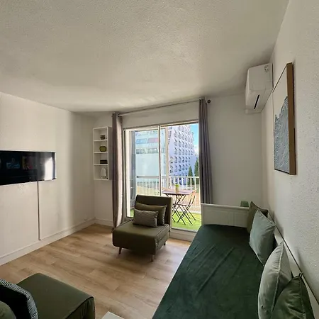 Climatise Avec Terrasse Port & Centre A Pied Acces Autonome Apartment