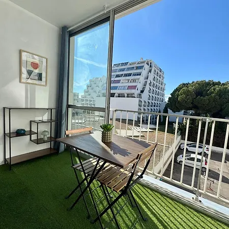 Climatise Avec Terrasse Port & Centre A Pied Acces Autonome Apartment *