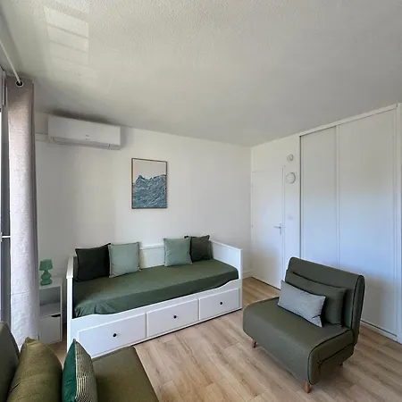Climatise Avec Terrasse Port & Centre A Pied Acces Autonome Apartment