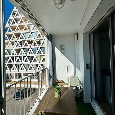 Apartment Climatise Avec Terrasse Port & Centre A Pied Acces Autonome La Grande-Motte